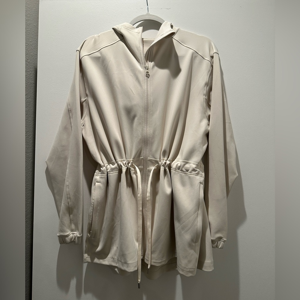 Lululemon cinch jacket